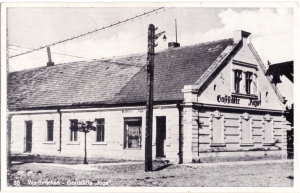 Restauracja „Ryga” (mieściła się na skrzyżowaniu ulic Toruńskiej i Sienkiewicza, naprzeciwko obecnej Kom. Pow. Policji). Data koresp. 19.05.1941 r. Ze zbiorów Muzeum Technik Ceramicznych w Kole.