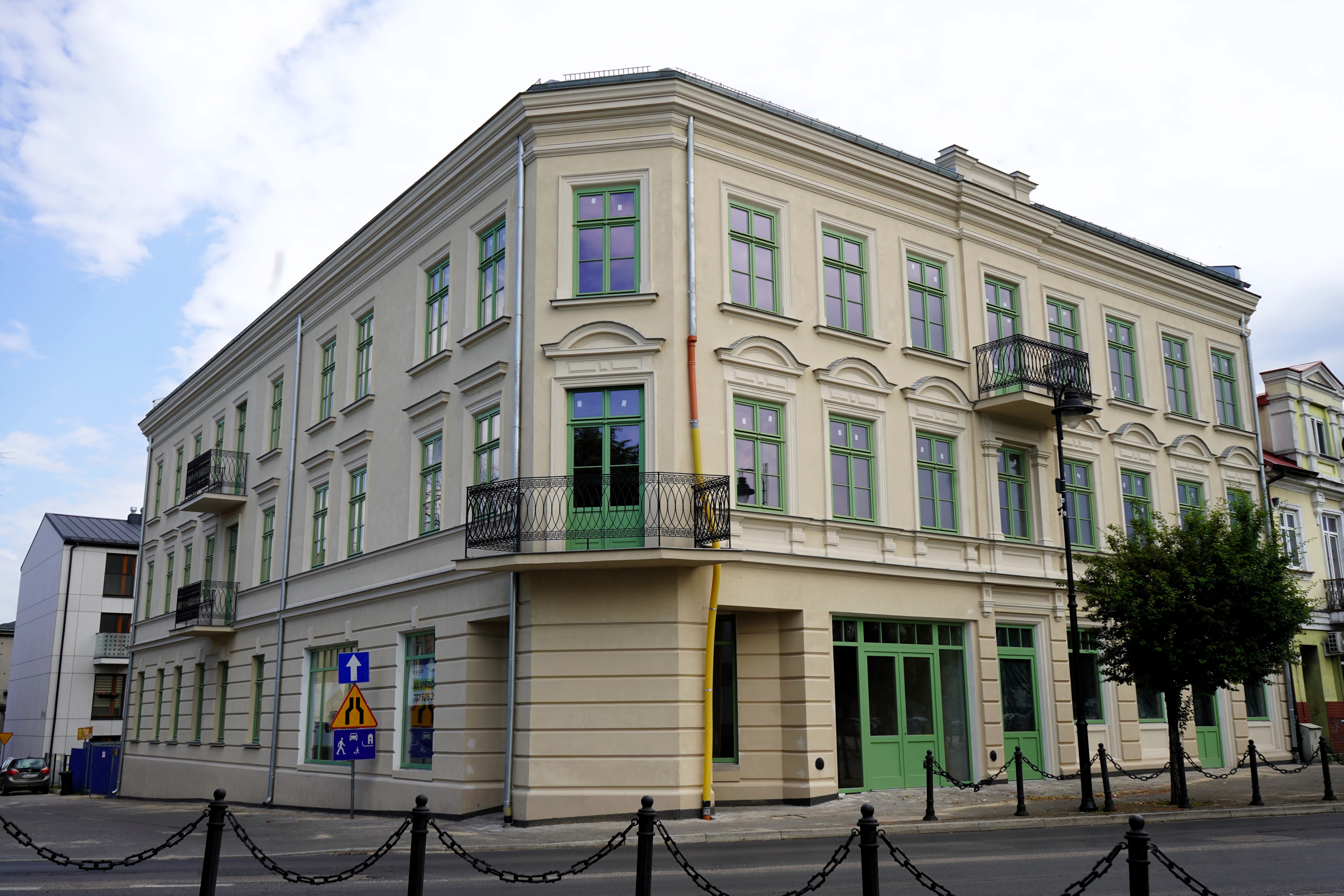 Zdjęcie przedstawia kamienicę - DOM ul. Stary Rynek 26