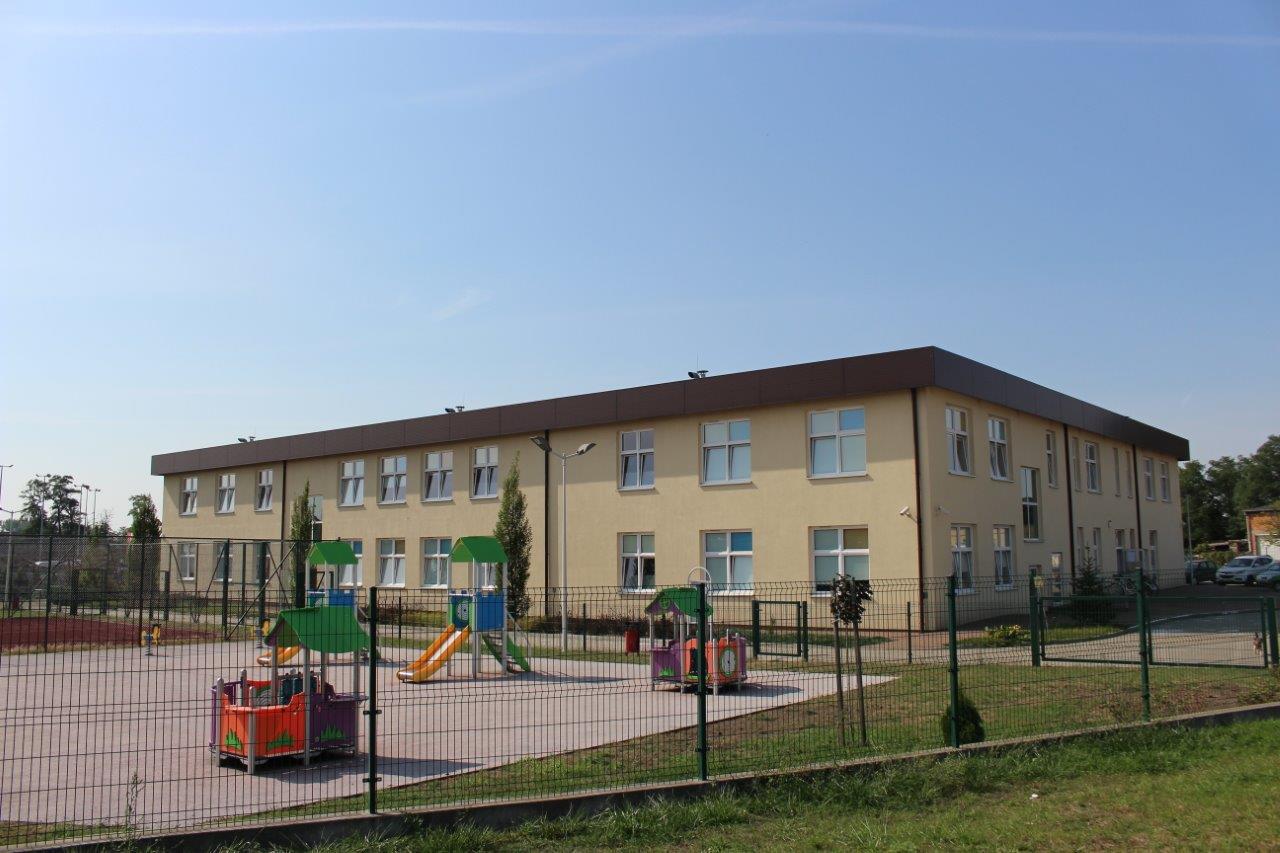 Zdjęcie przedstawia budynek przedszkola miejskiego nr 1 w Kole.