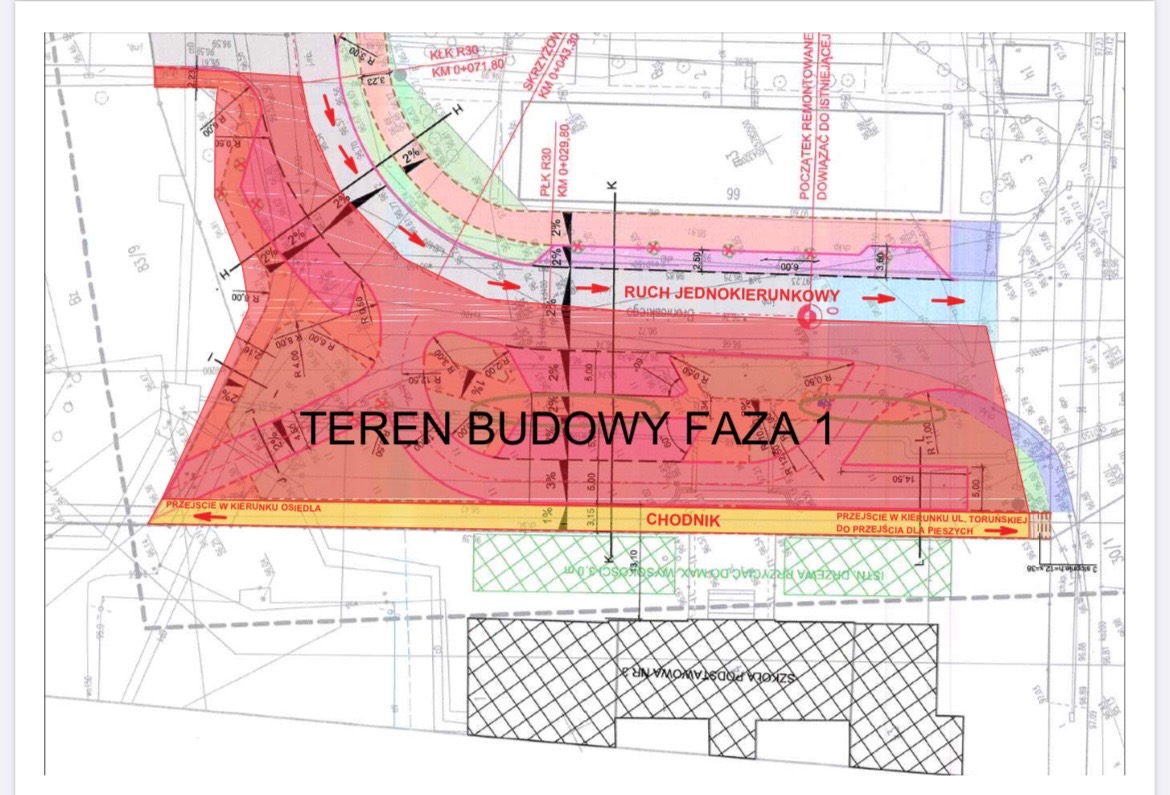 Zdjęcie przedstawia mapkę z zaznaczoną kolorami zmianą organizacji ruchu przy SP Nr 3 w Kole