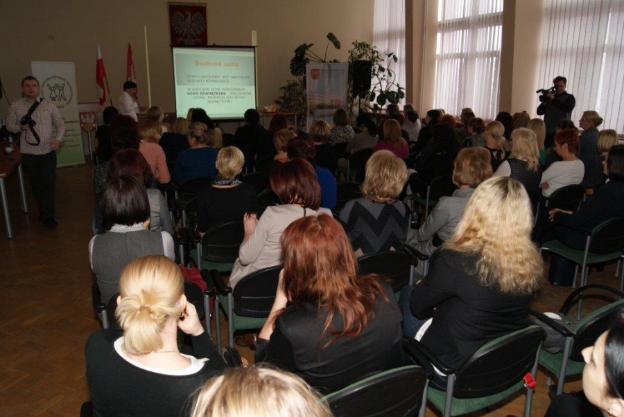 Konferencja poświęcona osobom z uszkodzonym słuchem