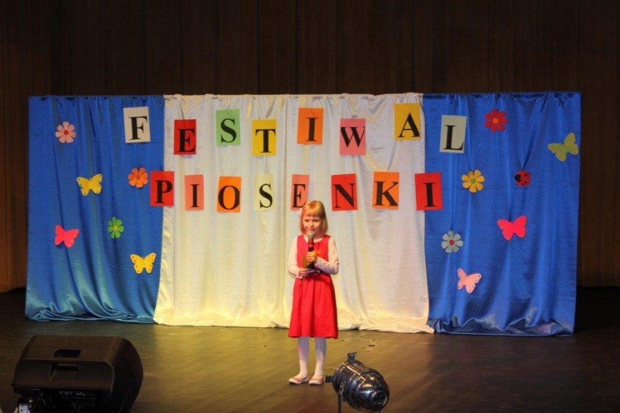 „Czerwonak 2014” – przedszkolaki na scenie MDK