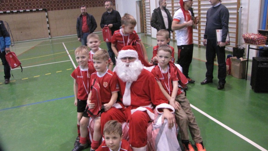 Mikołajkowy Turniej Piłkarski najmłodszych piłkarzy Olimpii Koło