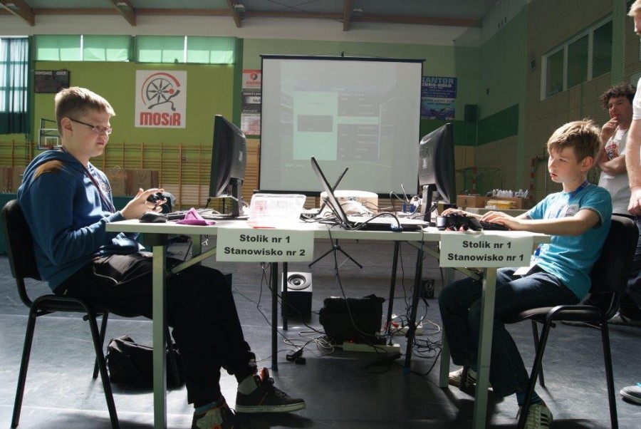 Turniej gry komputerowej FIFA 15