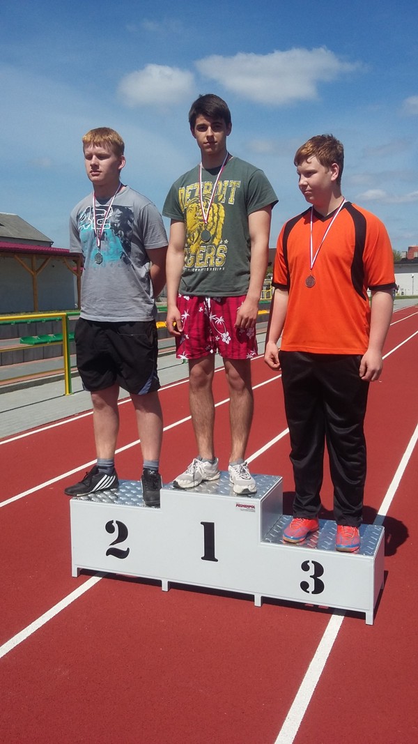 Gimnazjum nr 2 odnosi sukcesy w Mistrzostwach Powiatu w Lekkiej Atletyce