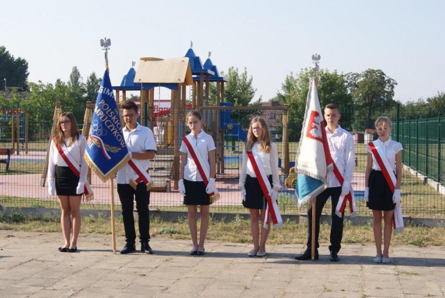 Zadzwonił pierwszy dzwonek