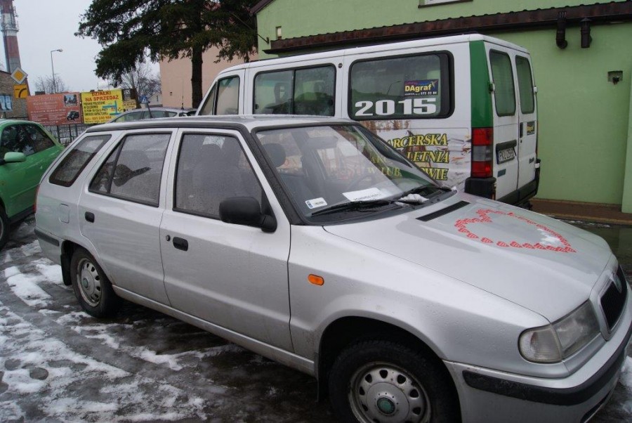 Samochód dla harcerzy