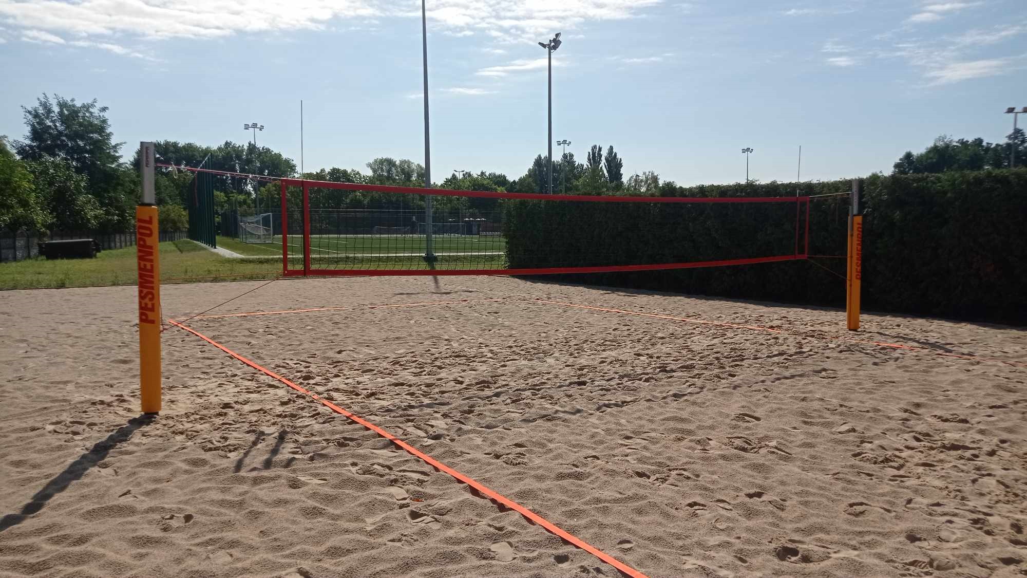 Boisko do siatkówki plażowej na Stadionie Miejskim przy ul. Sportowej 12 w Kole