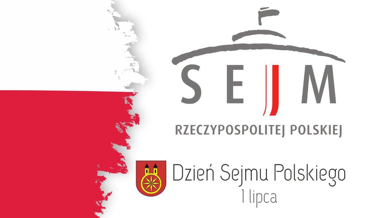 Grafika promującą Dzień Sejmu Polskiego, który przypada 1 lipca. Z lewej strony znajduje się flaga biało-czerwona, z prawej logo Sejmu Rzeczypospolitej Polskiej, pod nim herb miasta Koła.