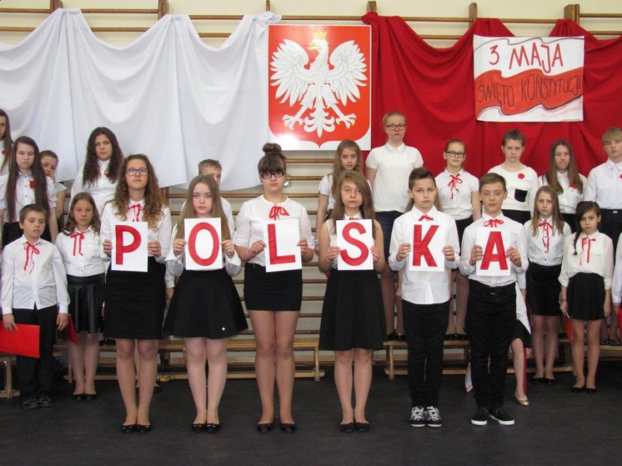 Uroczysta akademia w kolskiej "trójce"