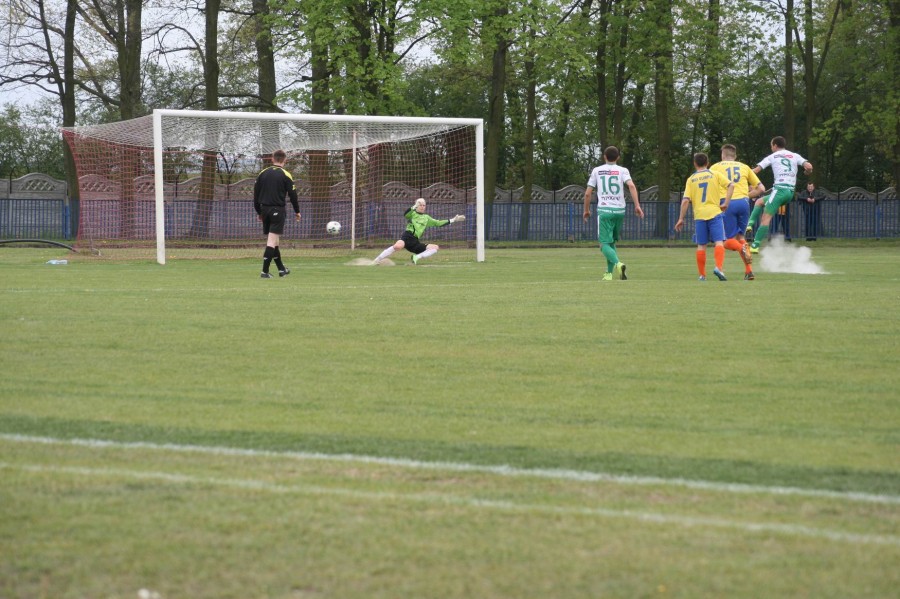 Wysoka porażka Olimpii z Victorią Września 1:4