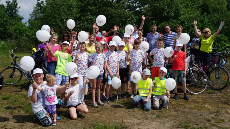 ZS1: żyrafa i pancernik sponsorują rajd