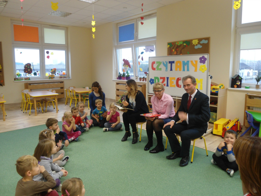 Goście czytają – dzieci słuchają