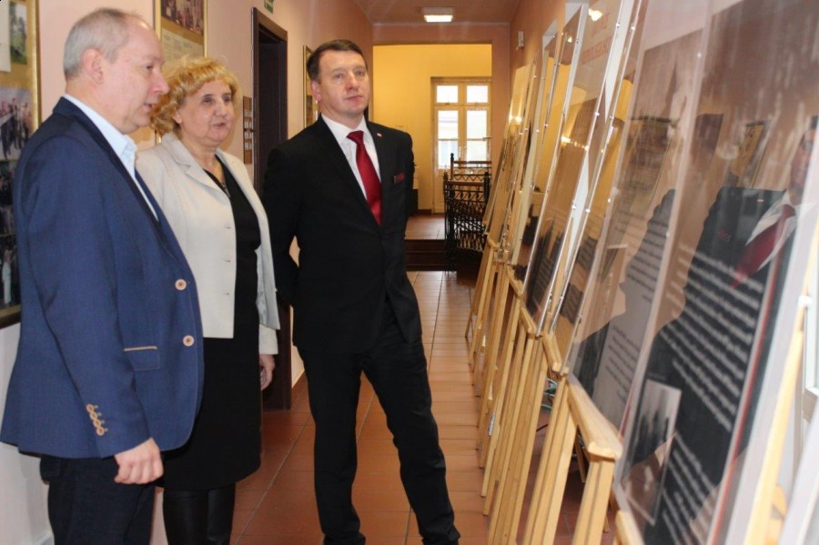 Ojcowie Niepodległości w kolskim ratuszu 