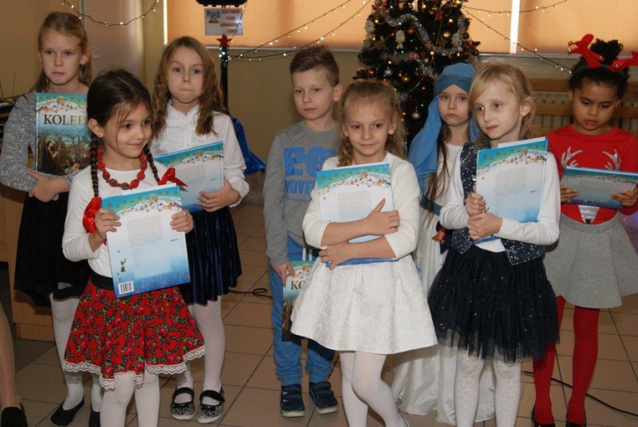 Konkurs piosenki bożonarodzeniowej i zimowej w kolskiej „piątce”