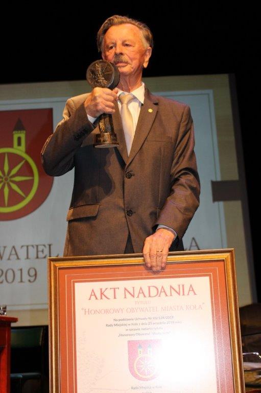 Kazimierz Kasperkiewicz Honorowym Obywatelem Miasta Koła