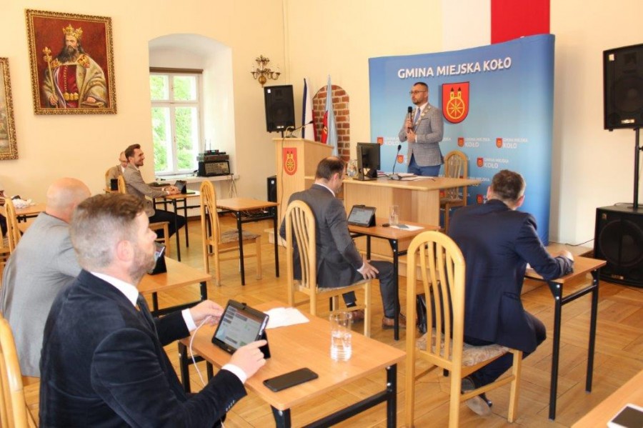 Dyrektor lecznicy w ciepłych słowach do burmistrza i kolskiej rady