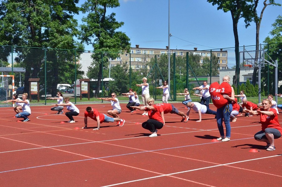 SP nr 3 włączyła się w ogólnokrajową akcję #GaszynChallenge