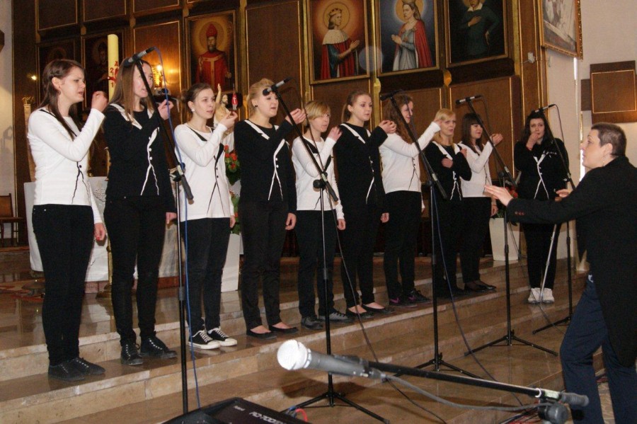 Koncert VIRIBUS UNITIS „Śpiewające dłonie” w kolskiej świątyni