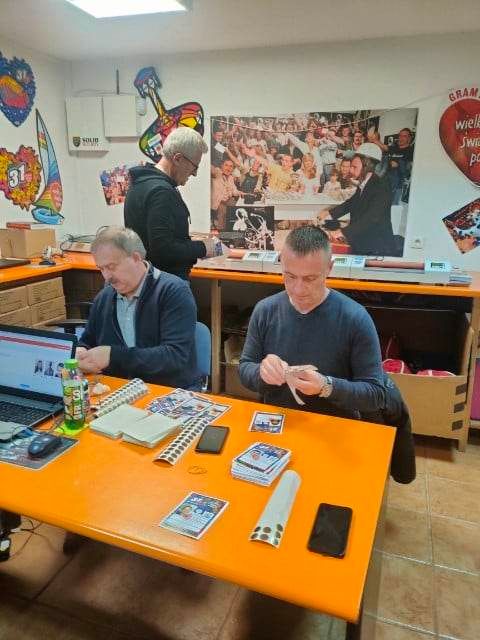Członkowie kolskiego Sztabu WOŚP w siedzibie fundacji WOŚP w Warszawie