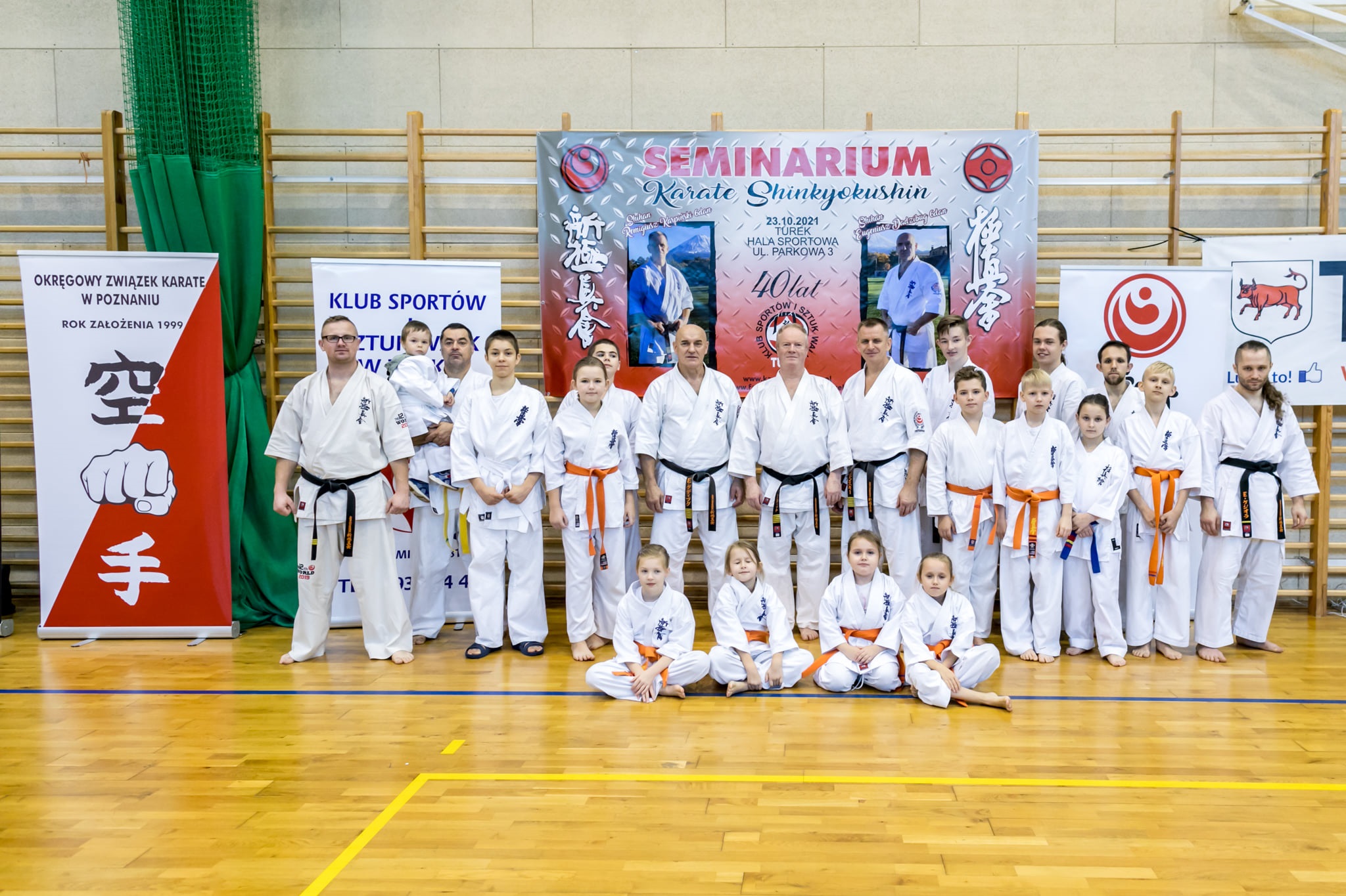 Uczestnicy Seminarium SHINKYOKUSHNKAI KARATE w Turku