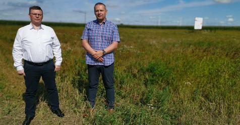Burmistrz Miasta Koła Krzysztof Witkowski i Prezez MZEC Sp. z o.o. w Kole Przemysław Stasiak