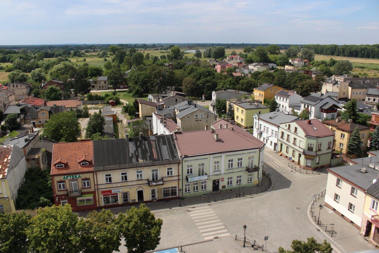 Zdjęcie przedstawia budynek ŚDS w Kole z lotu ptaka.