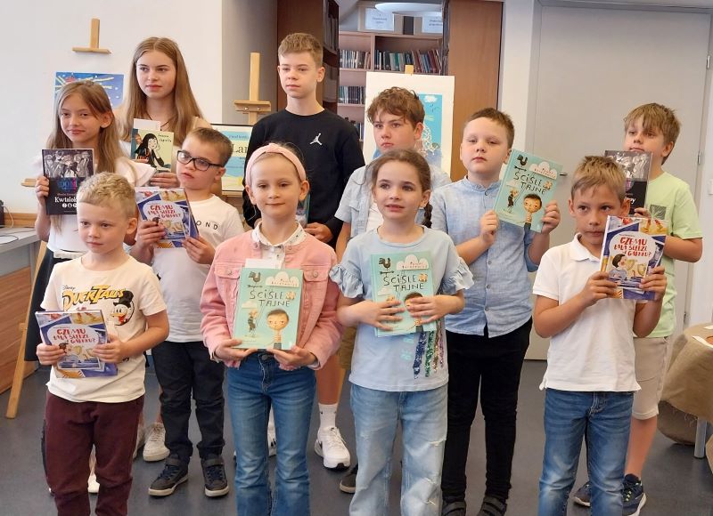 Zdjęcie aureatów konkursu „LAMPKA